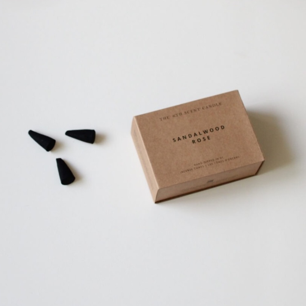 🎁(FREE with $15+ purchase) BNIB Scented Incense Cones - Sandalwood Rose